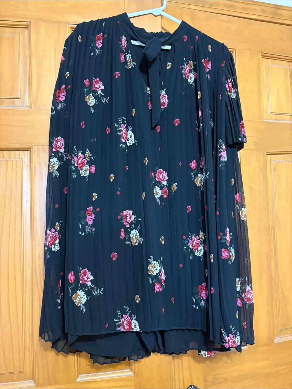 Zara Black Floral Tie-Neck Pleated Blouse